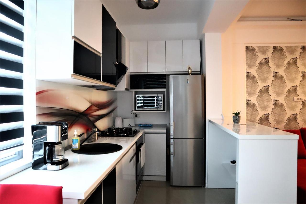 Thomas Luxury Apartment Năvodari Zewnętrze zdjęcie